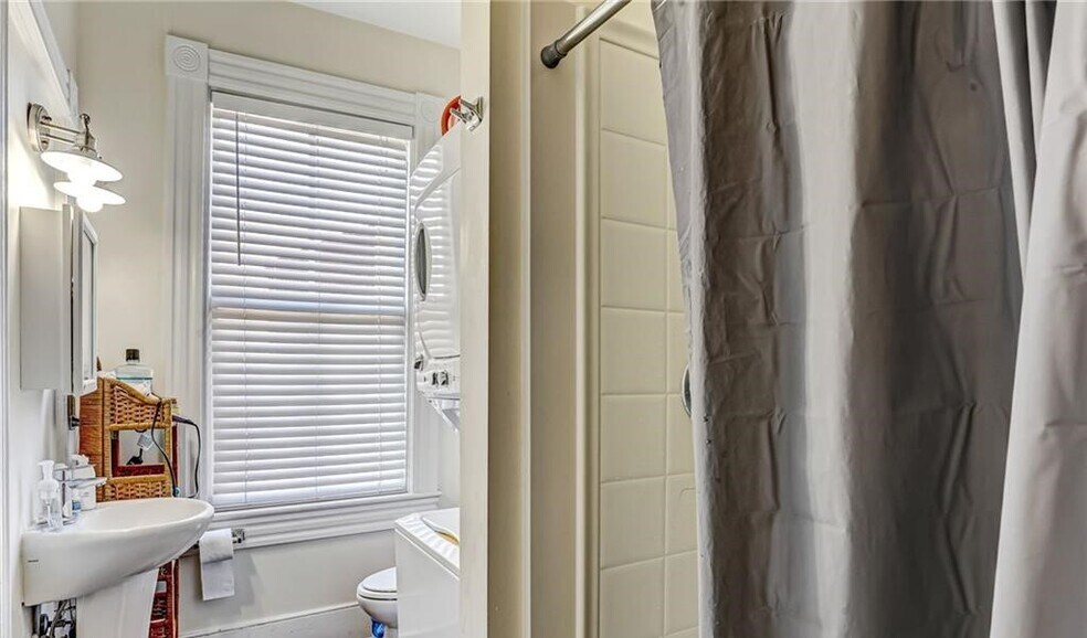 More Photos Of 1313 Whitaker St, Savannah Apartments For Sale