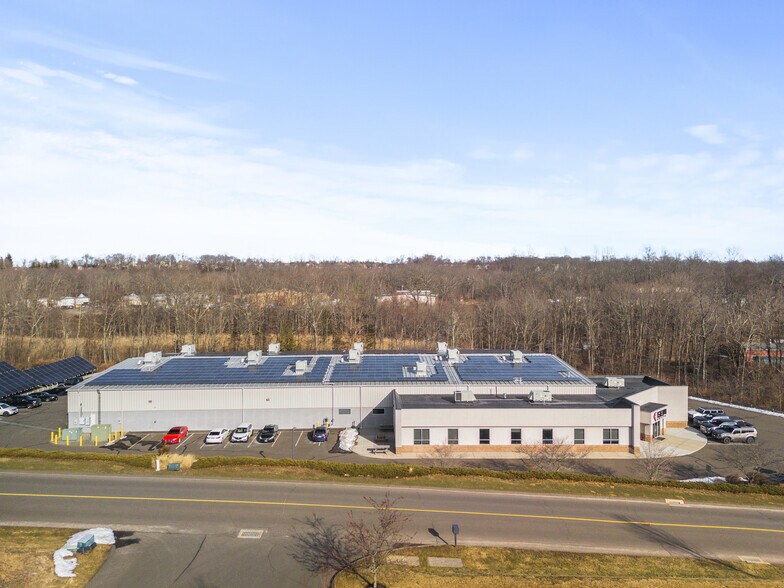 More Photos Of 2 Fox Hollow Rd, Oxford Manufacturing For Sale