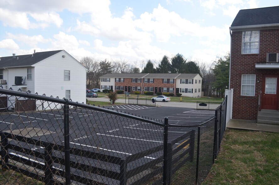 More Photos Of tazwell drive, Louisville Multifamily For Sale