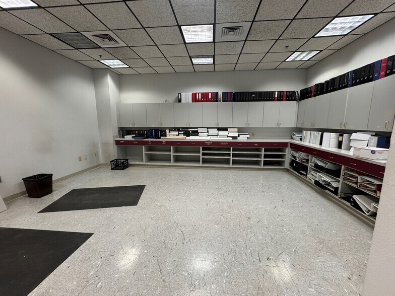 More Photos Of 1100 E Bridger Ave, Las Vegas Office For Lease