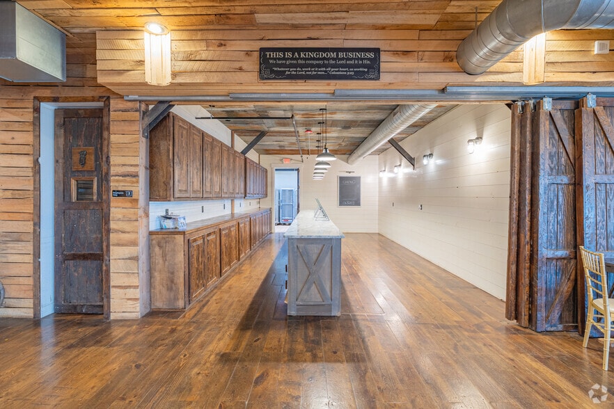 More Photos Of 468 SW 24th Ave, Goldsby Lodge Meeting Hall For Sale