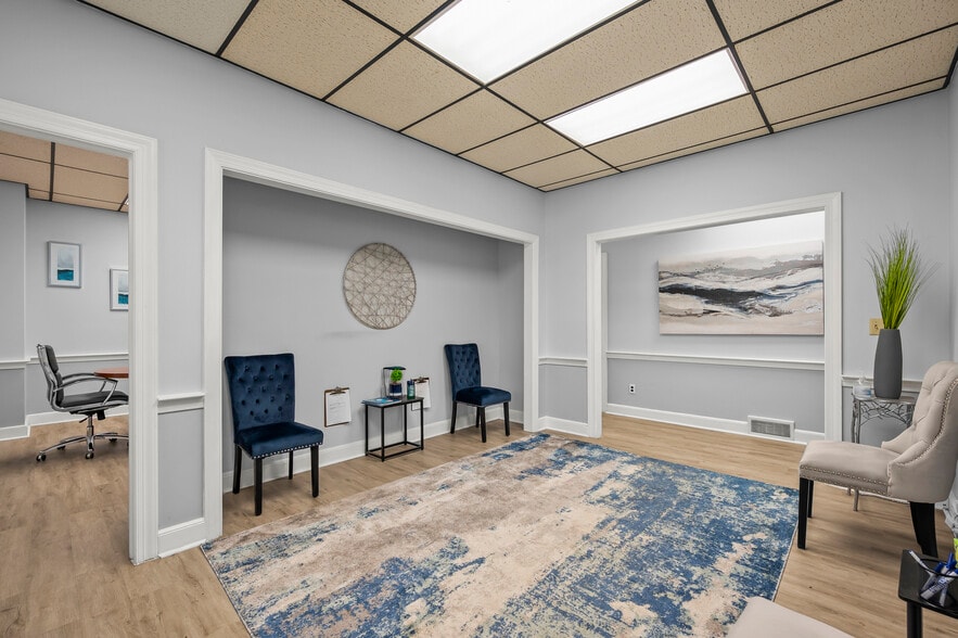 More Photos Of 4375 Silas Creek Pky, Winston-Salem Medical For Sale