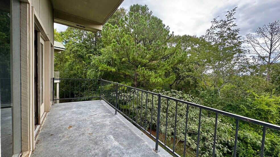 More Photos Of 6270 Aquarius Dr, Alpine Apartments For Sale