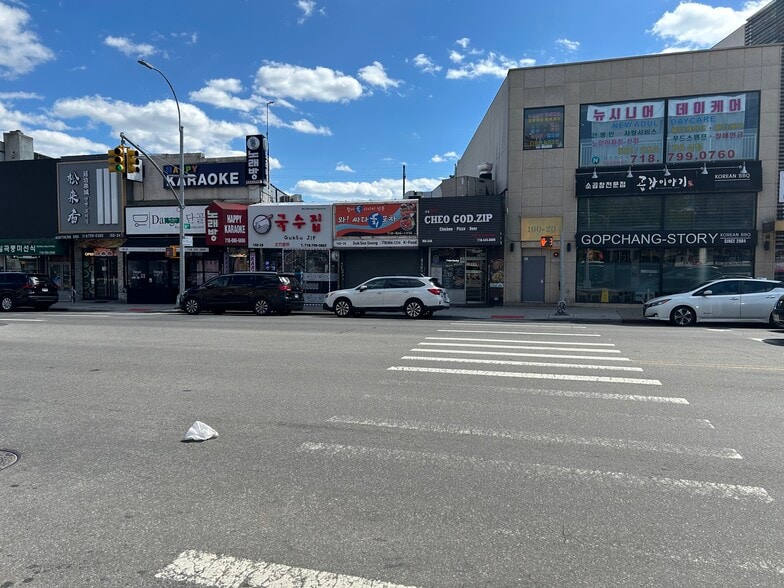 Primary Photo Of 16024 Northern Blvd, Flushing Storefront For Sale