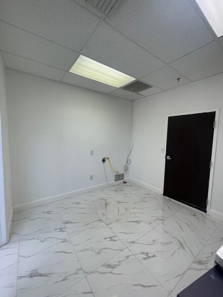 More Photos Of 12550 Biscayne Blvd, North Miami Medical For Sale