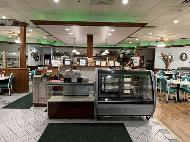 More Photos Of 900 N Union St, Dwight Restaurant For Sale