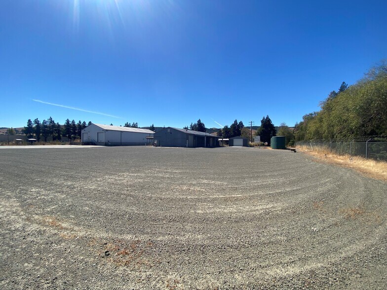More Photos Of 24200 Arnold Dr, Sonoma Land For Lease