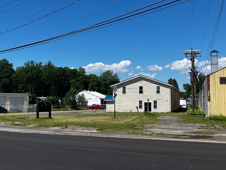 More Photos Of 373 Pleasant Ave, Hamburg Manufacturing For Lease