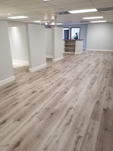 More Photos Of 2700-2730 N Temple Ave, Long Beach Light Manufacturing For Lease