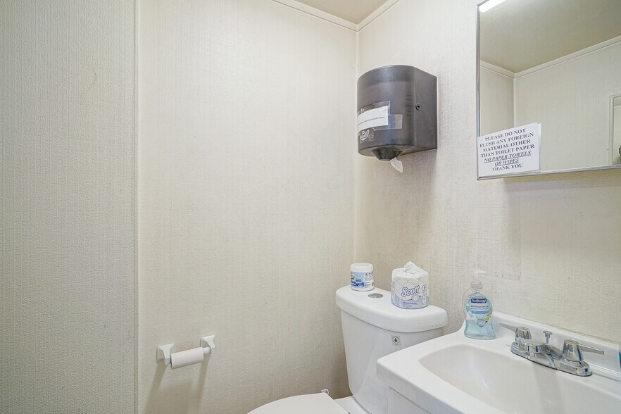 More Photos Of 100 White Horse Pike, Oaklyn Auto Dealership For Sale