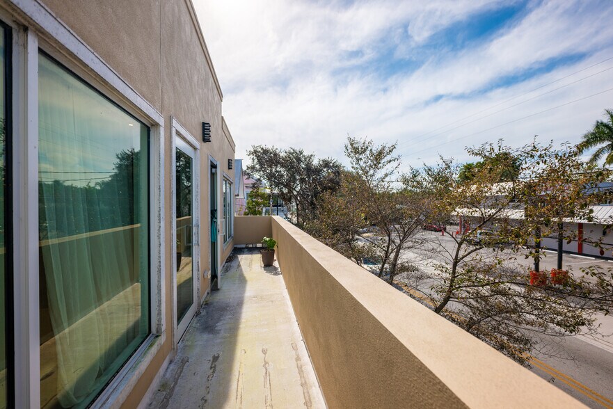 More Photos Of 1028 Truman Ave, Key West Storefront Retail Residential For Sale