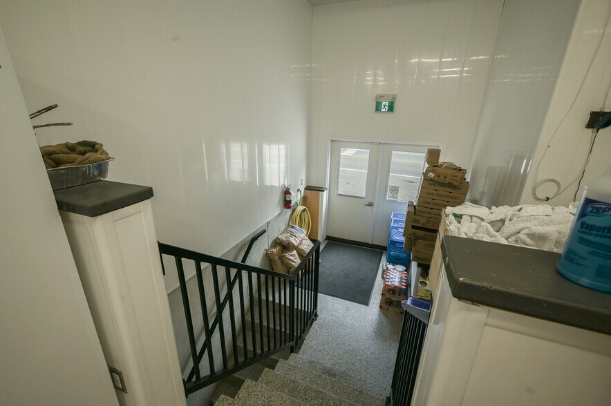 More Photos Of 226 Middle Townline Rd, Harley Storefront Retail Office For Sale