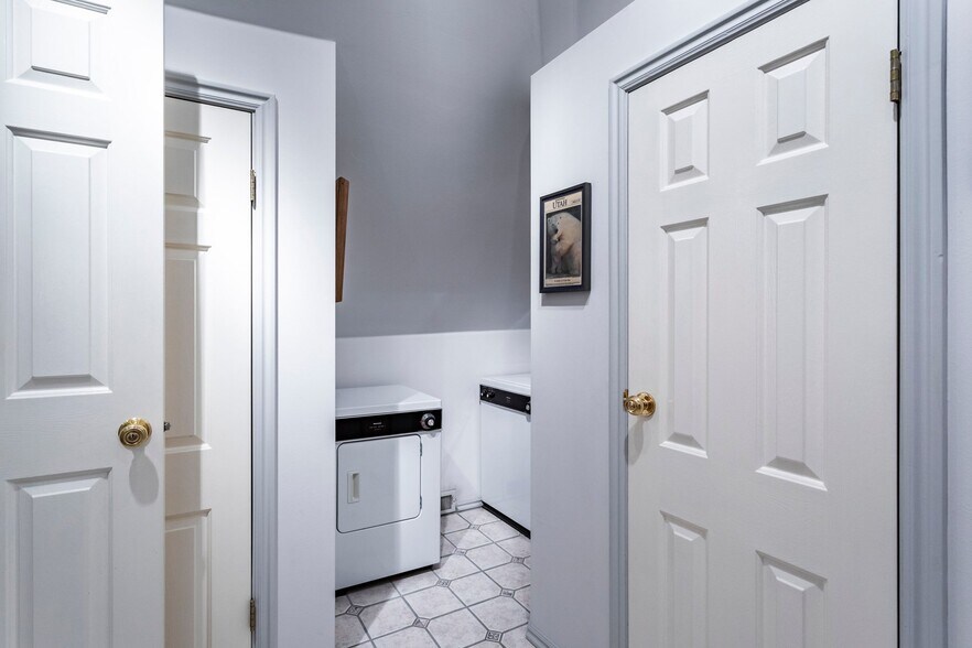 More Photos Of 24 S 600 E, Salt Lake City Office Residential For Sale
