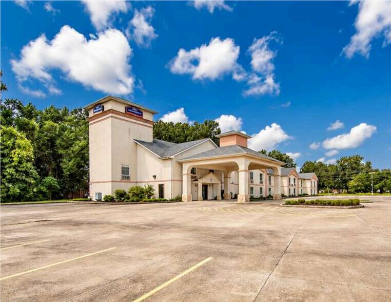 More Photos Of 105 Lamar St, Houma Hotel For Sale