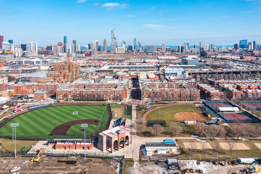 More Photos Of 1252-1322 S Halsted St, Chicago Unknown For Lease