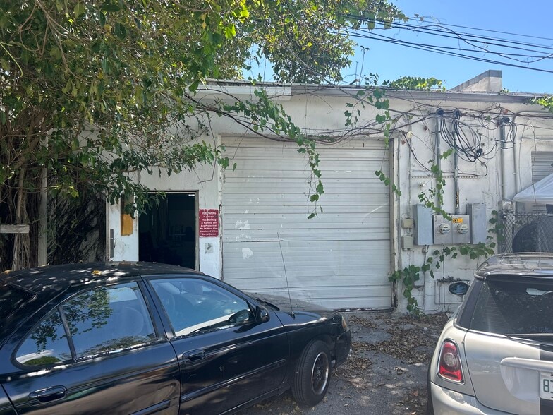 More Photos Of 1318 Federal Hwy, Hollywood Storefront For Lease