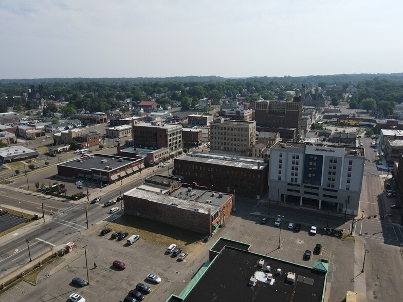 More Photos Of 129 Lincoln Way W, Massillon Land For Lease