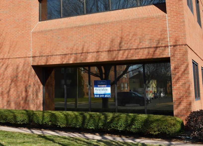 More Photos Of 864 Wethersfield Ave, Hartford Office For Lease