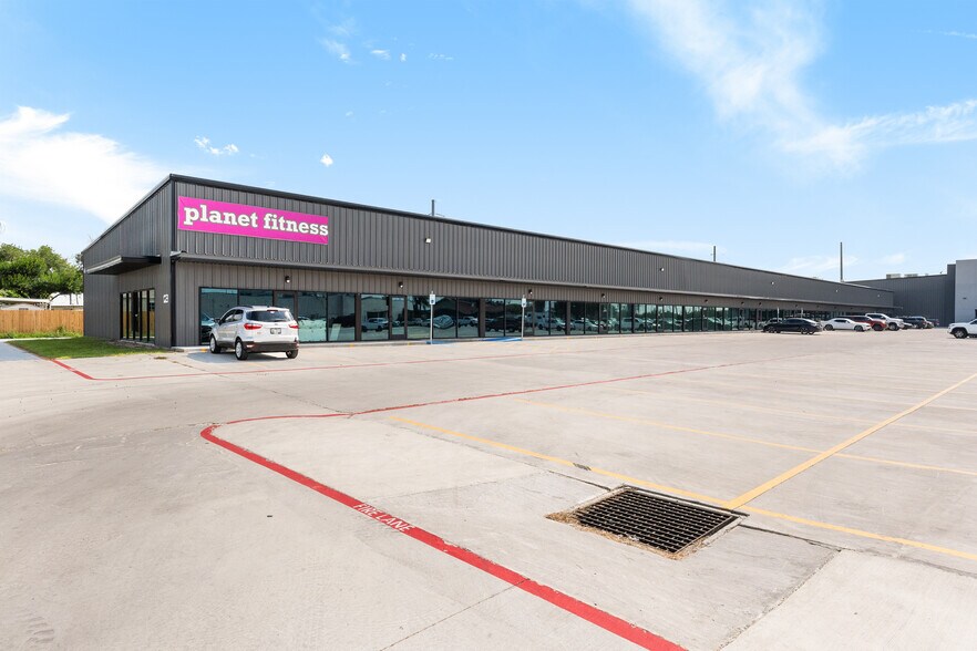 More Photos Of 1222 Dixieland Rd, Harlingen Storefront Retail Office For Lease