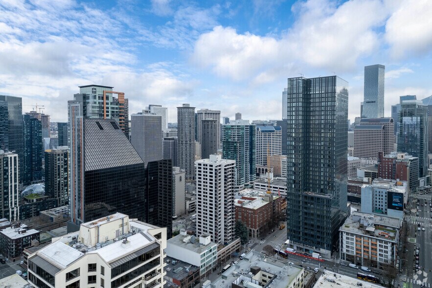 More Photos Of 2106 3rd Ave, Seattle Apartments For Lease