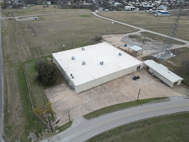 More Photos Of 14485 S Highway 377, Fort Worth Distribution For Lease