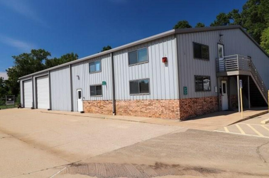 More Photos Of 169 Carol Dr, Pollok Flex For Sale