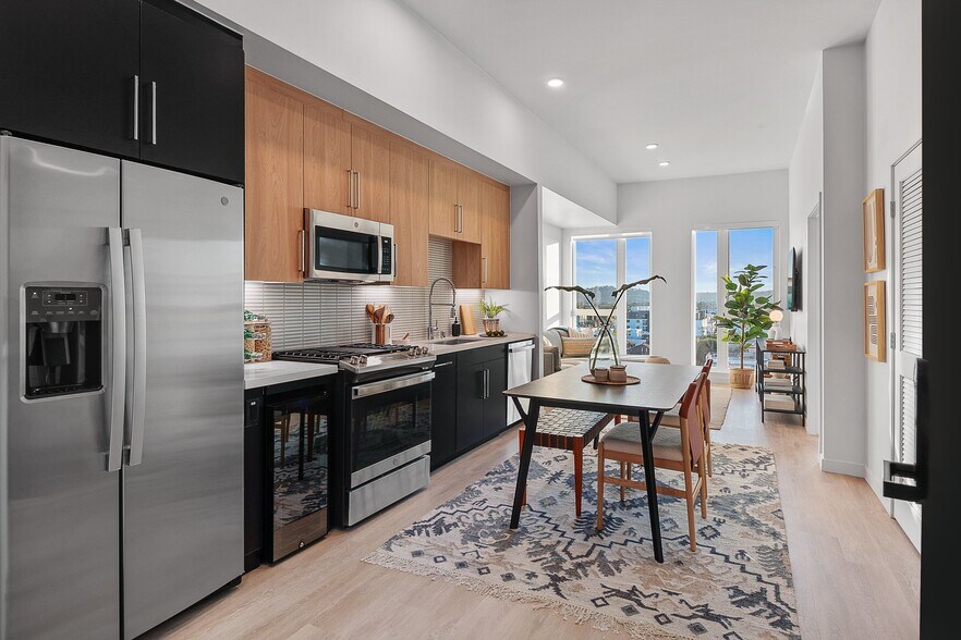 More Photos Of 5935 W Pico Blvd, Los Angeles Apartments For Lease