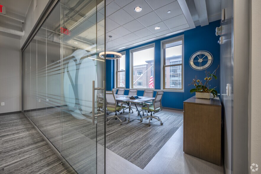 More Photos Of 260 E Main St, Rochester Medical For Lease