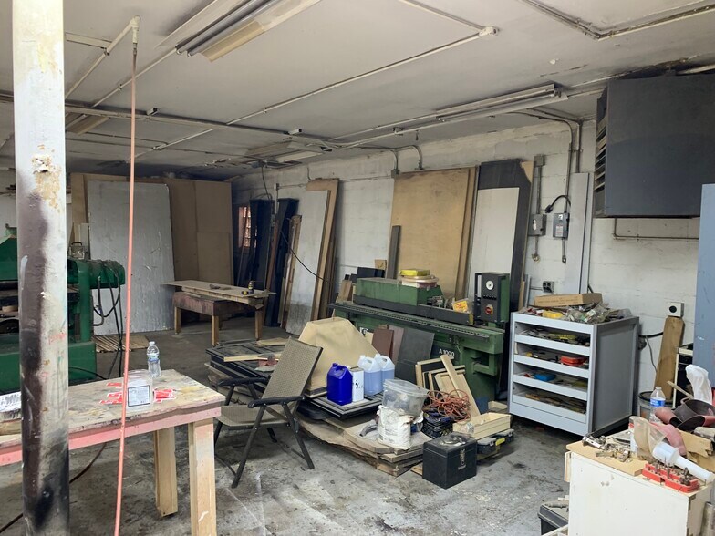More Photos Of 10333 Oxford Ave, Chicago Ridge Warehouse For Sale
