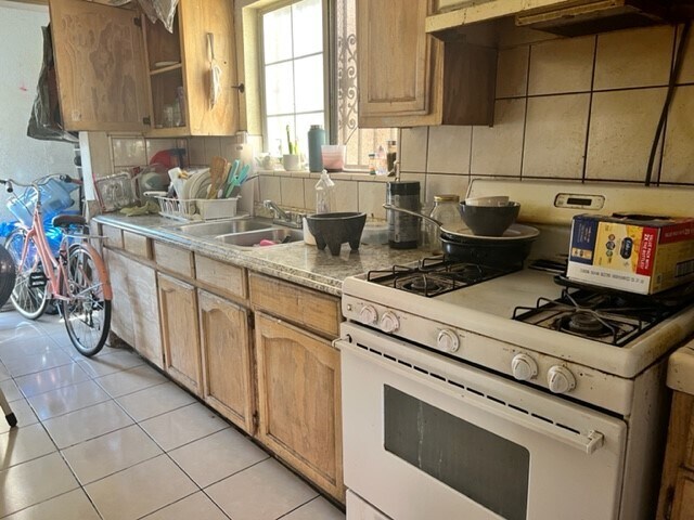 More Photos Of 1009 E 29th St, Los Angeles Apartments For Sale