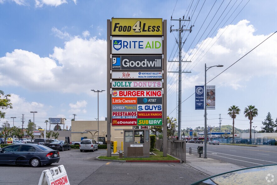 More Photos Of 12727-12765 Van Nuys Blvd, Pacoima Storefront For Lease