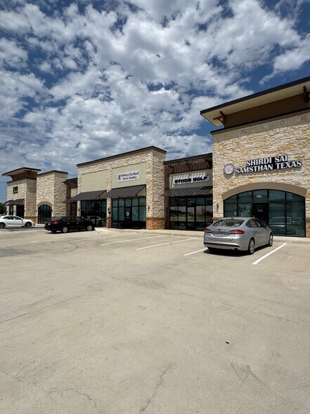 More Photos Of 14111 King Rd, Frisco General Retail For Sale