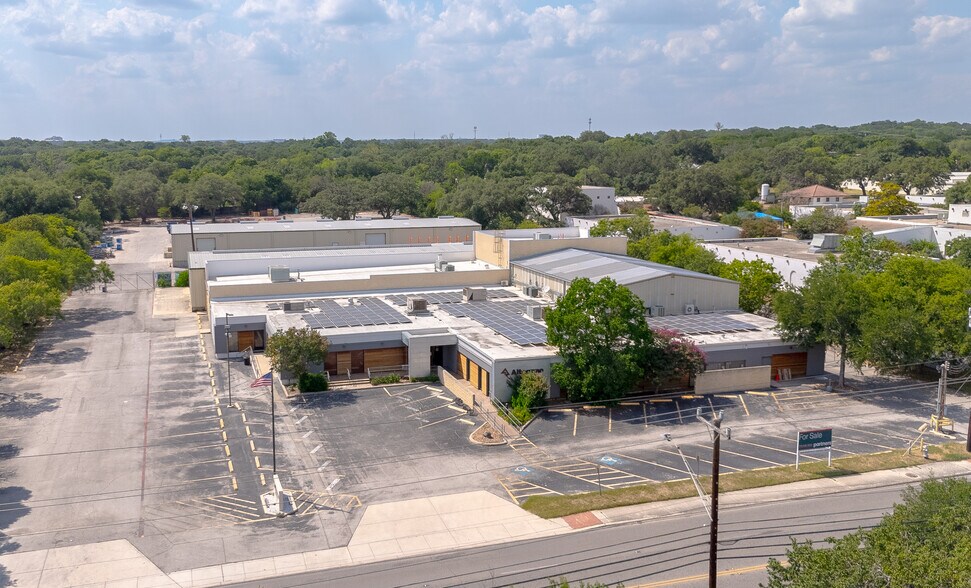 More Photos Of 14703 Jones Maltsberger Rd, San Antonio Warehouse For Sale