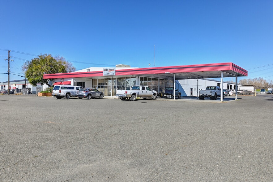 More Photos Of 1441 Richards Blvd, Sacramento Service For Lease