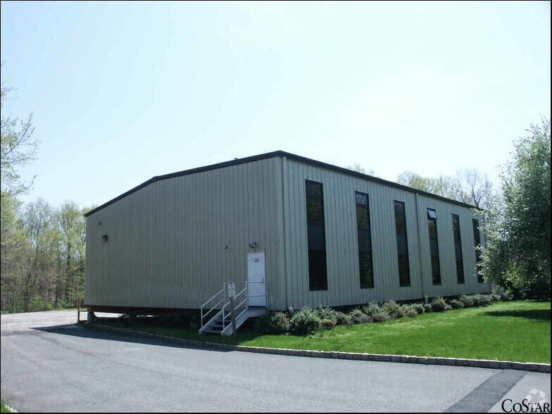 More Photos Of 275 Morristown Rd, Gillette Flex For Sale