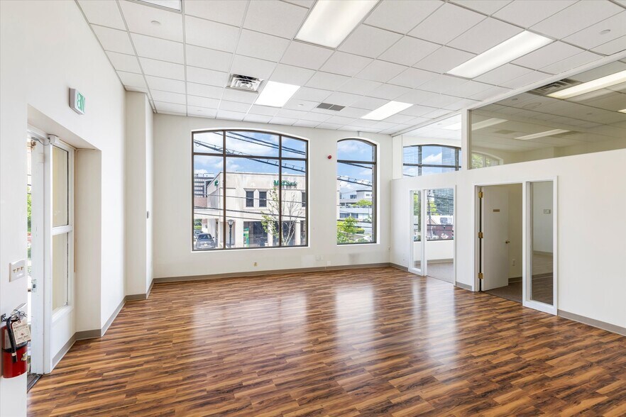More Photos Of 308 Main St, Fort Lee Office For Lease