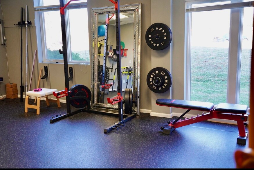 More Photos Of 46169 Westlake Dr, Sterling Medical For Lease