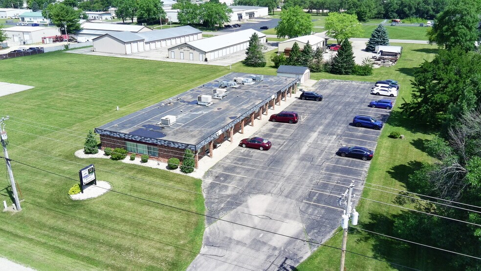 More Photos Of 1517 Huebbe Pky, Beloit Storefront Retail Office For Sale