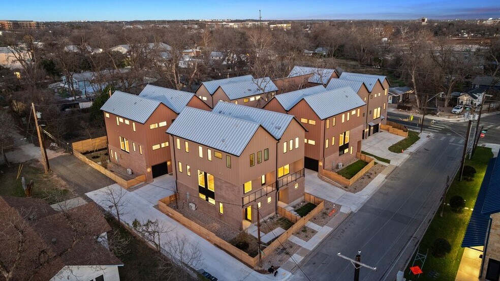 Primary Photo Of 732 Gonzales St, Austin Apartments For Sale