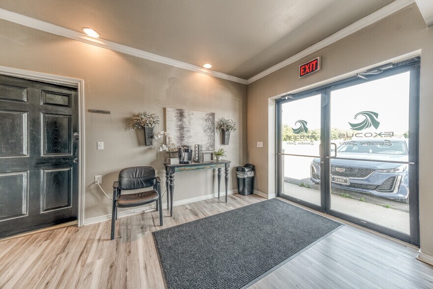 More Photos Of 301 Center Court Dr, Bridgeport Warehouse For Sale