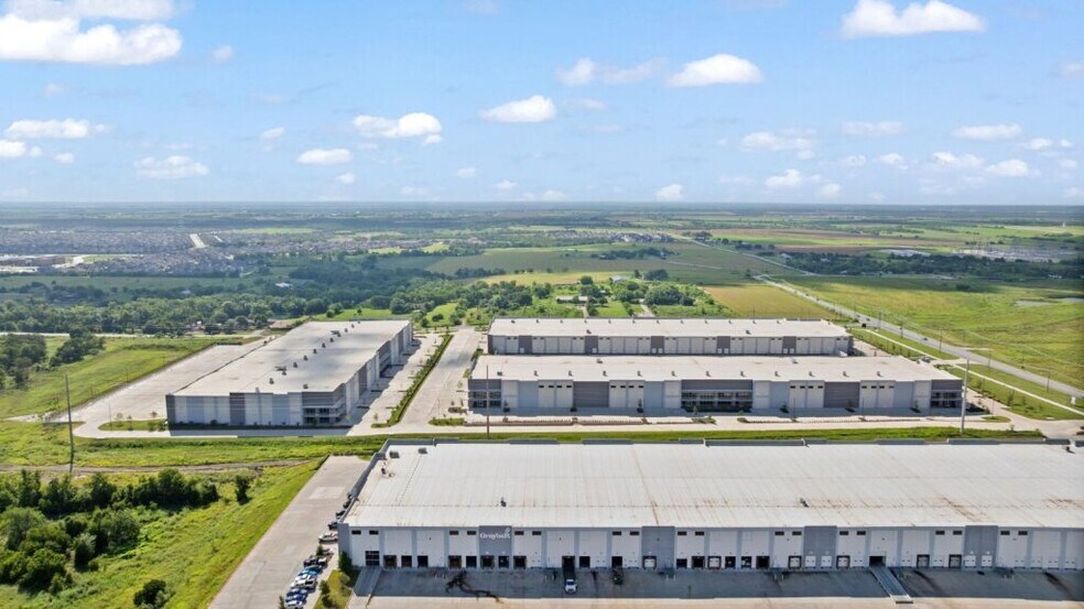 More Photos Of 3212 E Pecan St, Pflugerville Unknown For Lease