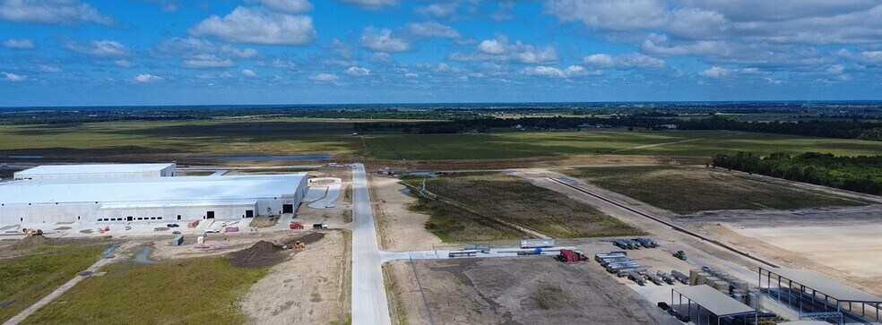 More Photos Of 4445 Highway 90 W, Dayton Unknown For Lease