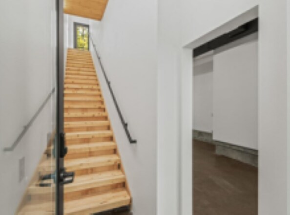 More Photos Of 208-214 S Hamilton St, Madison Apartments For Sale