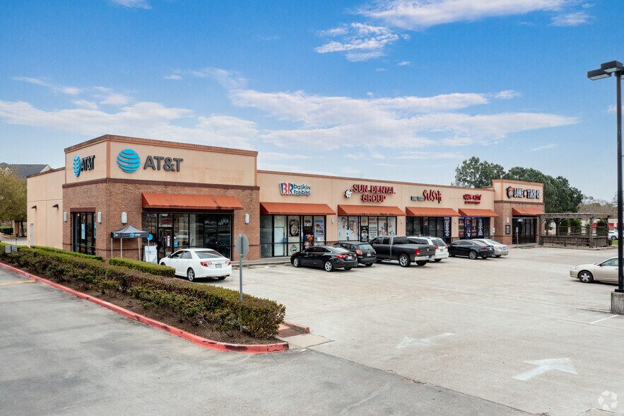 More Photos Of 3811 Center St, Deer Park Unknown For Lease