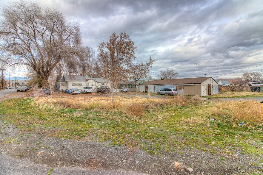 More Photos Of 1408 S 8th St, Yakima Land For Sale