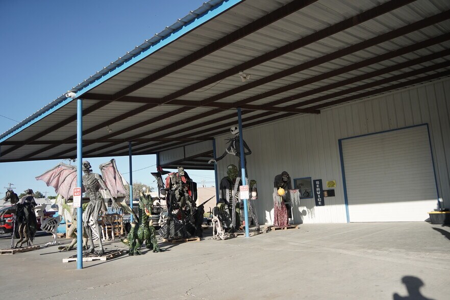 More Photos Of 300 N Main Ave, Big Lake Auto Dealership For Sale