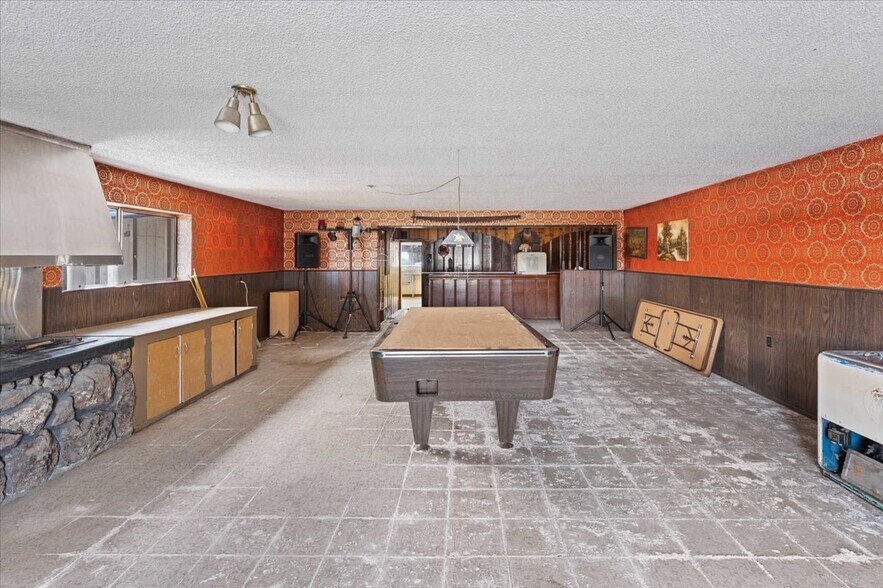 More Photos Of 17604 US-97 Hwy, Weed Apartments For Sale