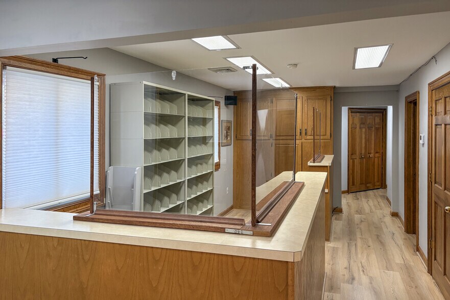 More Photos Of 175 Main St S, Woodbury Medical For Sale