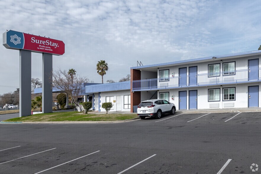 More Photos Of 1900 Canterbury Rd, Sacramento Hotel For Sale