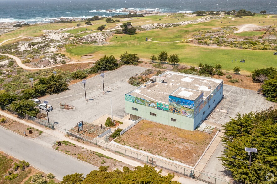 More Photos Of 1352 Lighthouse Ave, Pacific Grove Office For Lease